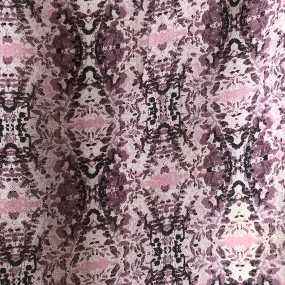 🛍4/$25! Forever 21 Cage-Back Flowy Print Tank Top - Picture 6 of 6